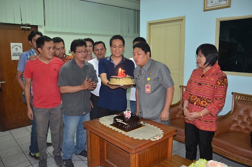 Ultah ke 45, JIPS Beri Kado Buat Kumendong